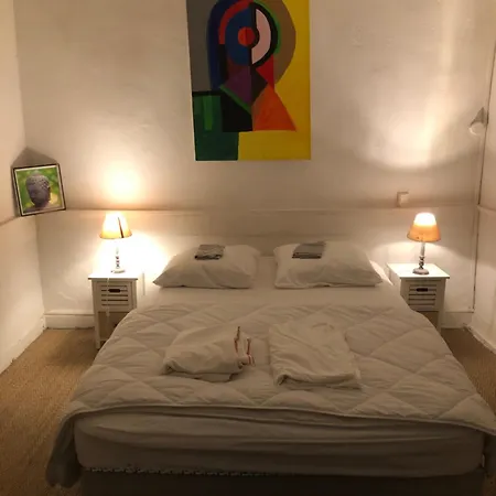 Victor Hugo Et Sa Pizza Offerte Aurillac