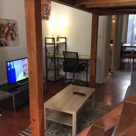 Victor Hugo Et Sa Pizza Offerte Aparthotel *